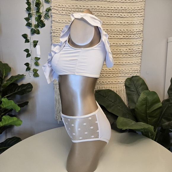 Shein White Ruffle Bikini Set - Picture 4 of 7